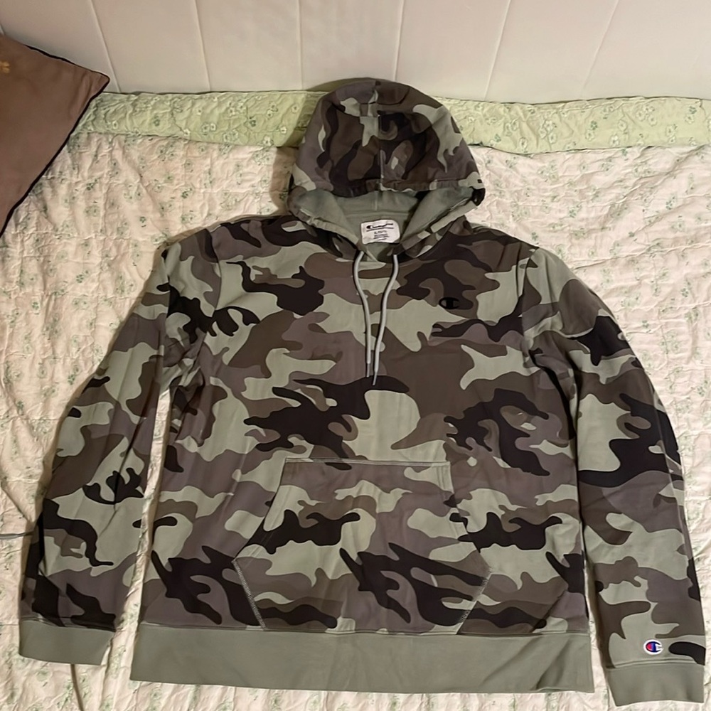 COPY - Top and bottom Champion green Camouflage hoodie
